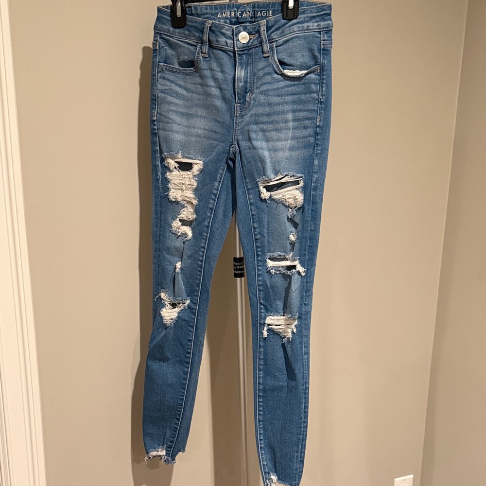 American Eagle Outfitters Women's Ripped Blue Skinny Jeans Size 2